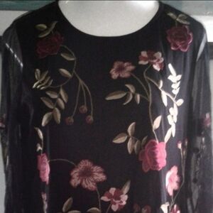 🥀 Charter Club Women's Black w/Embroidered Roses Blouse🥀